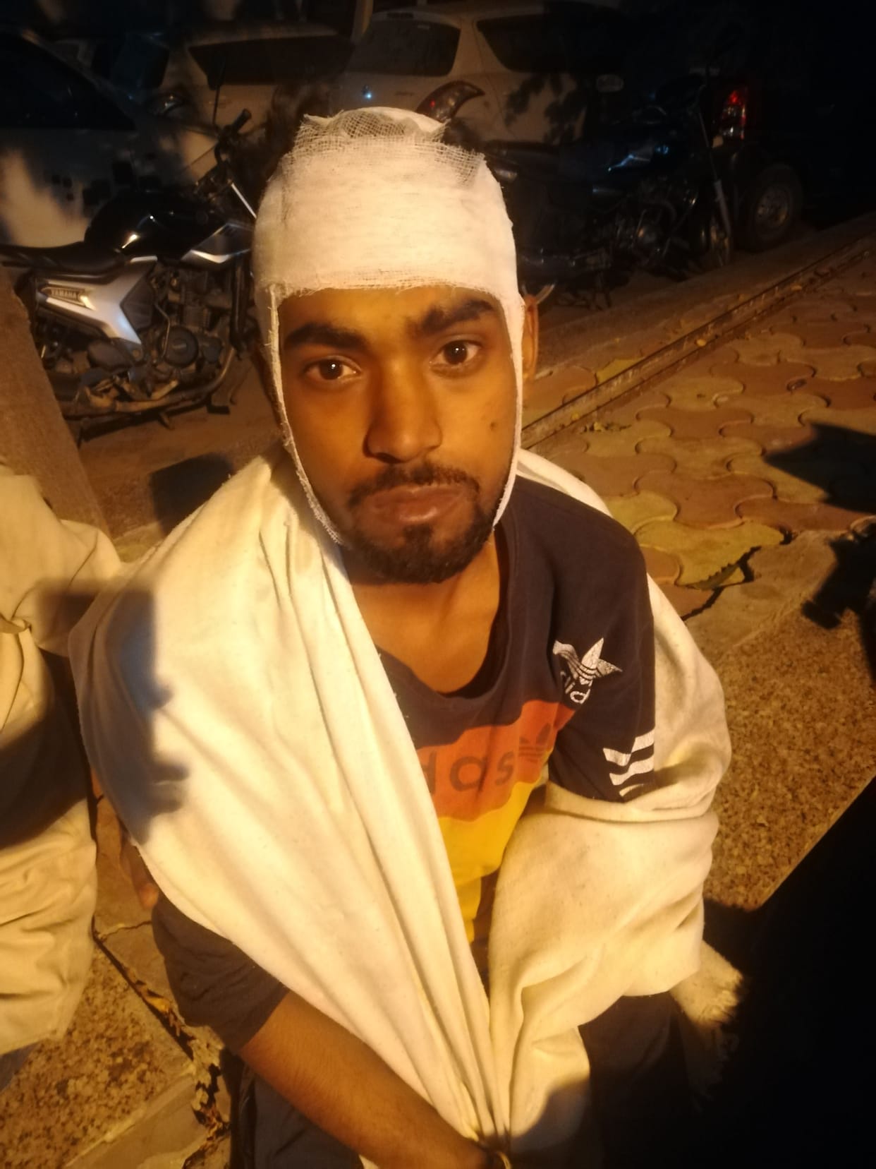 robbery in shop after beating