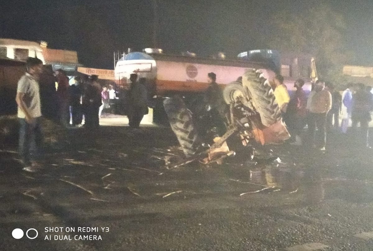 Vehicle of devotees collides with tainker one killed more than 30 injured in basti