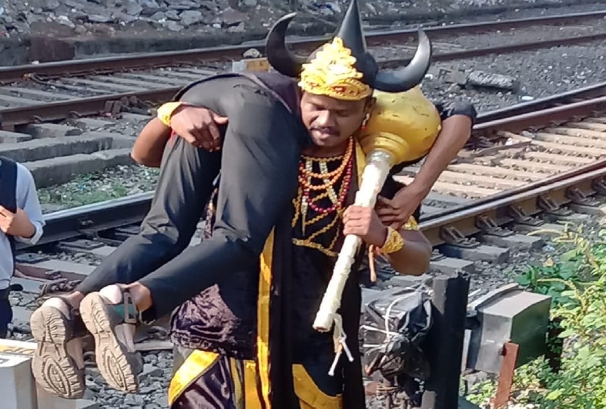 Railway awareness program of Safety with Yamraj in Mumbai Railway Stations