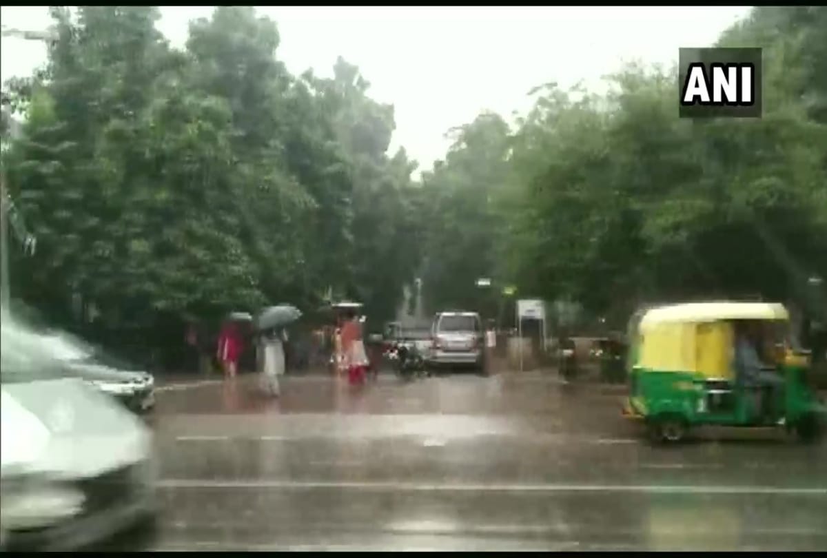 delhi receives heaviest rainfall in december after 22 years breaks record