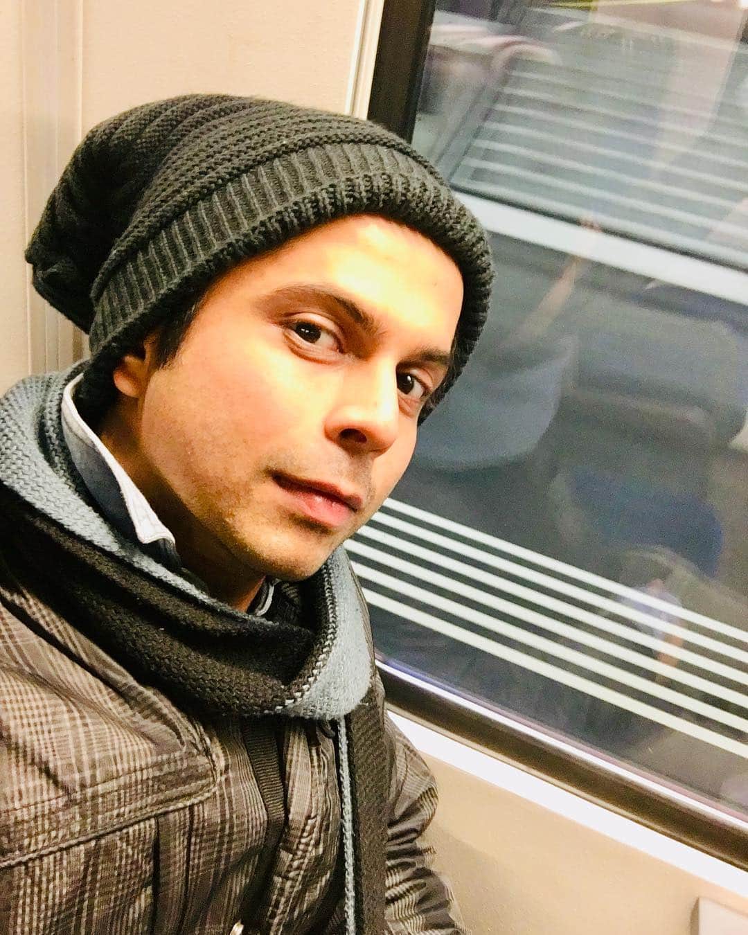 bollywood actor Sanchay Goswami WhatsApp account hacked FIR against the unidentified person
