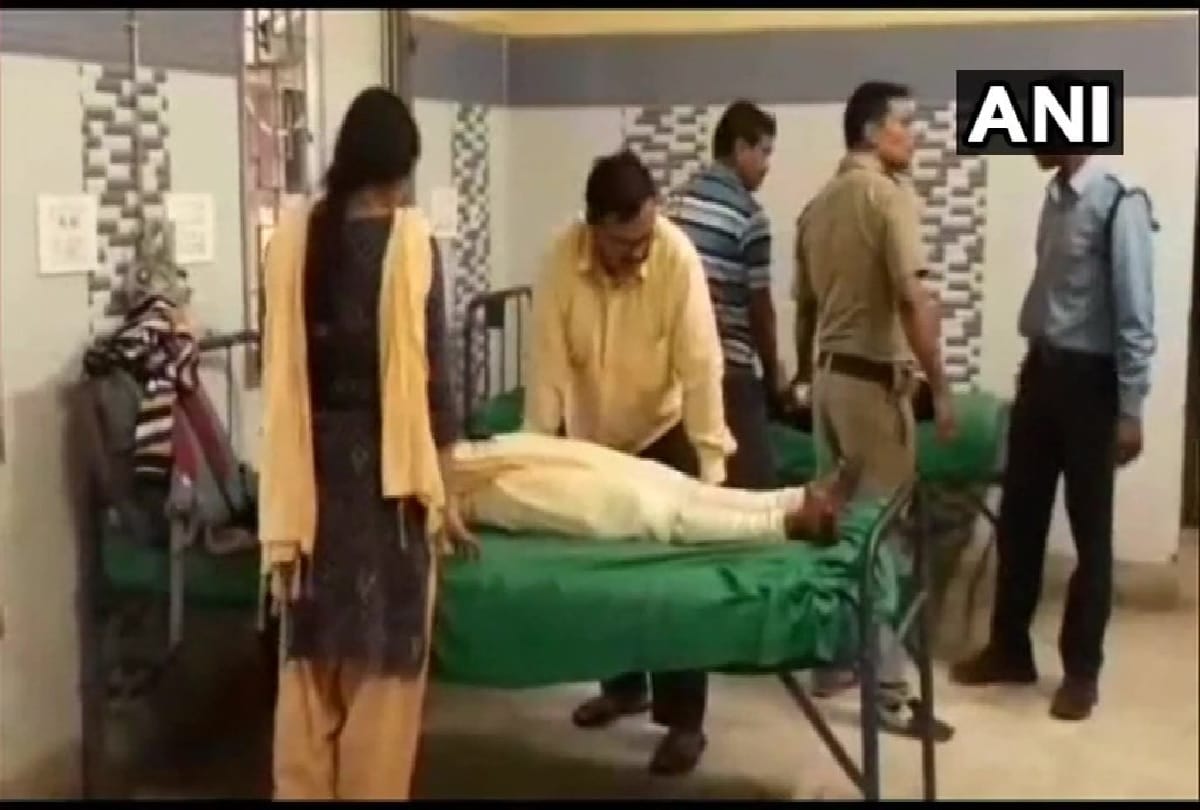 11 persons got injured in a stampede on an over bridge at Burdwan Railway Station West Bengal