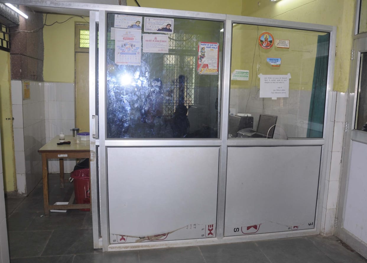 400 patients returned without examination and treatment