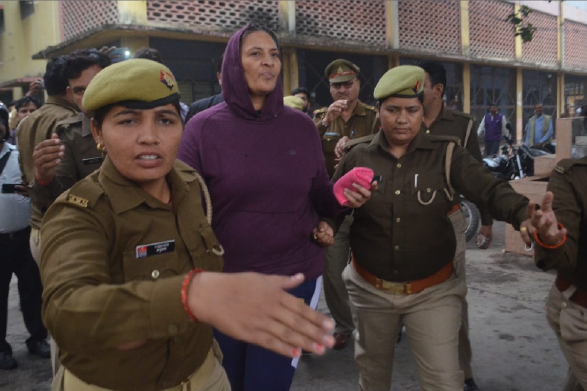 Police investigation has revealed about Inspector Laxmi Singh Chauhan at Ghaziabad
