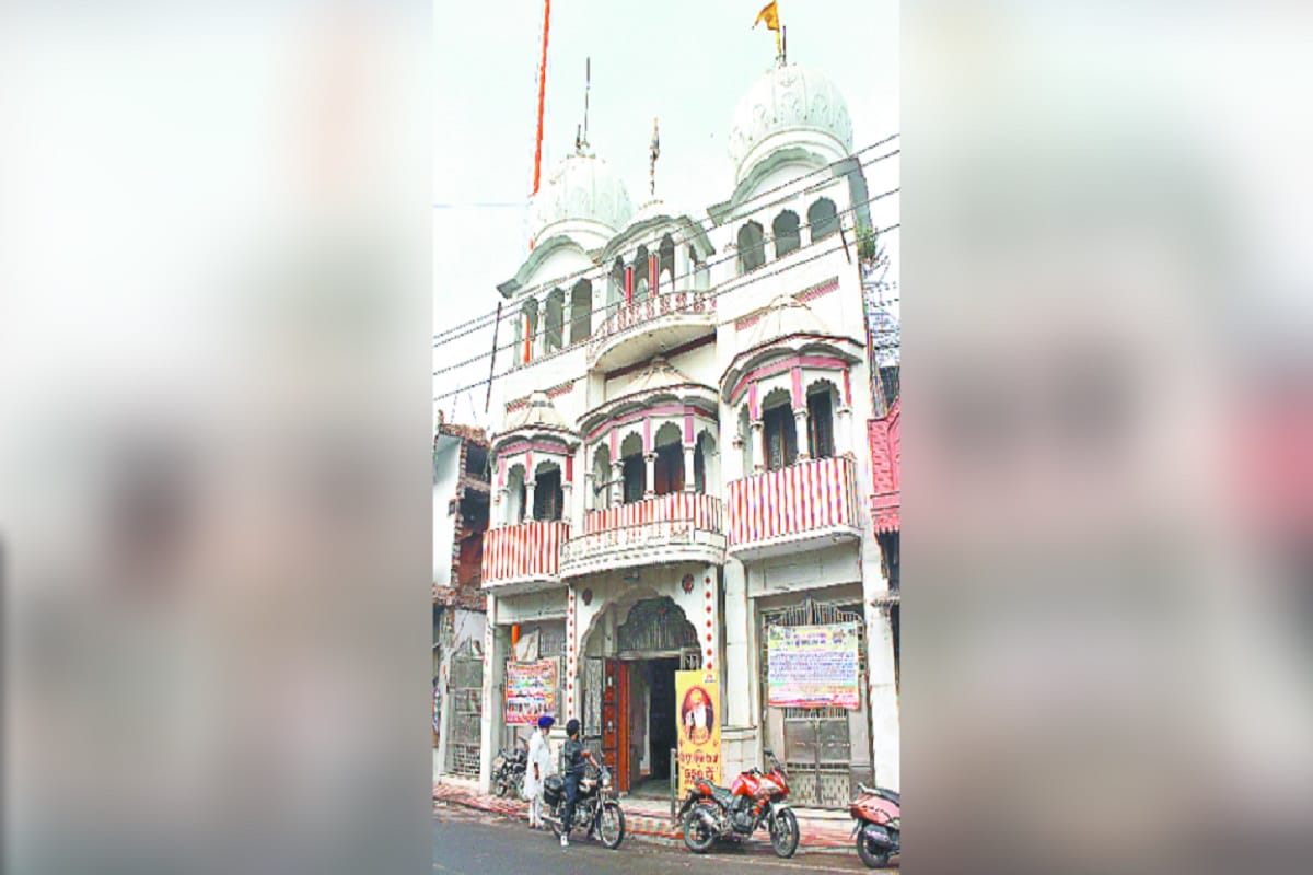 Guru Nanak Jayanti, Sheeshe wala gurudwara was established in Meerut after winning war from Pakistan