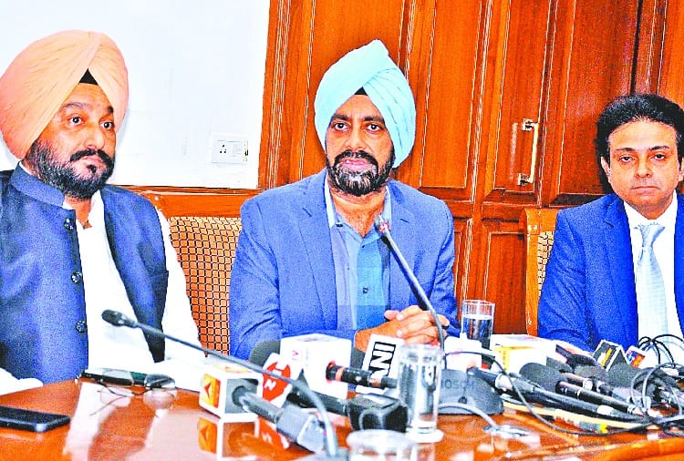 NRI Proposal to Sort Out Straw Burning Problem of Punjab