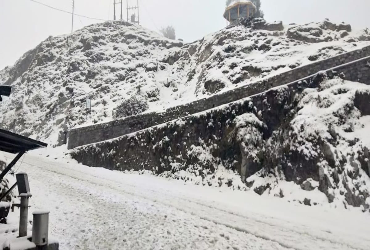 heavy snowfall in rohtang pass koksar Dalhousie Khajjiar himachal pradesh