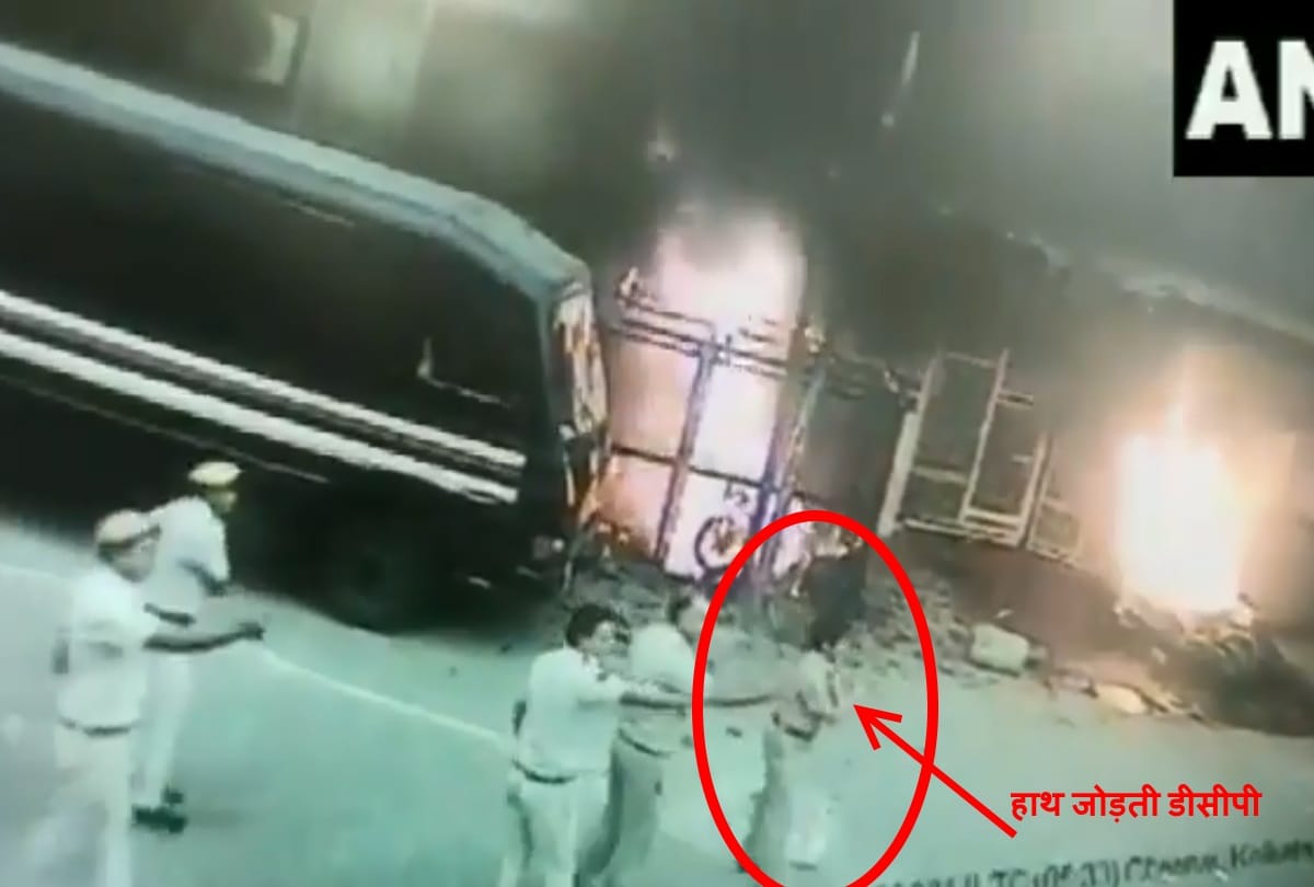 tis hazari court clash one more video of lawyers pelting stone on lockup came forward