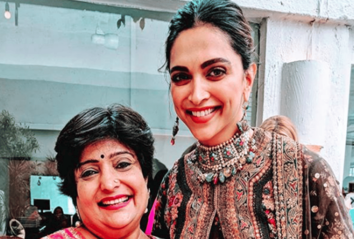 deepika padukone and ranveer singh dances at friend wedding