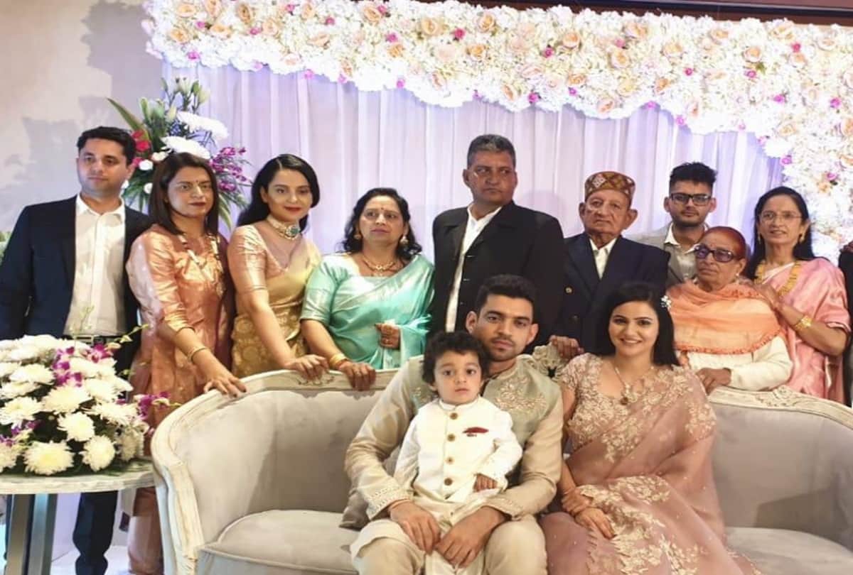 Kangana Ranaut Brother Akshat Engagement Pics viral actress in a celebration mood