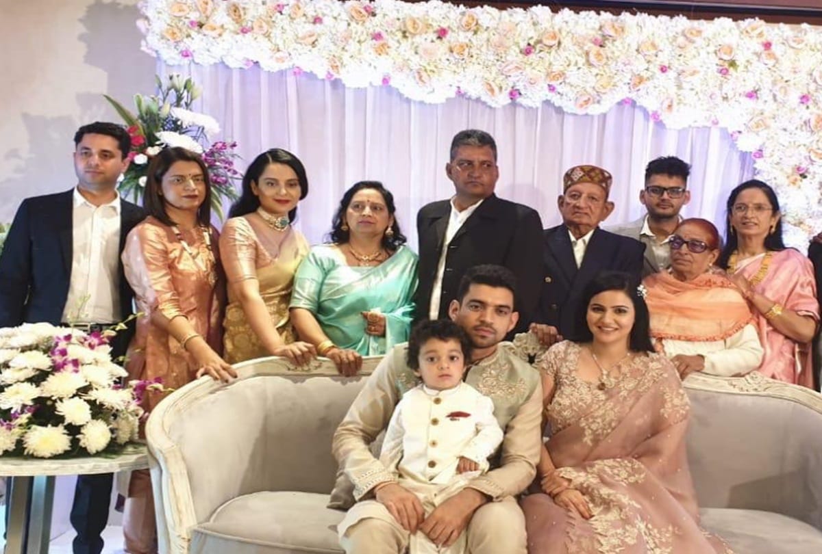 Kangana Ranaut Brother Akshat Engagement Pics viral actress in a celebration mood