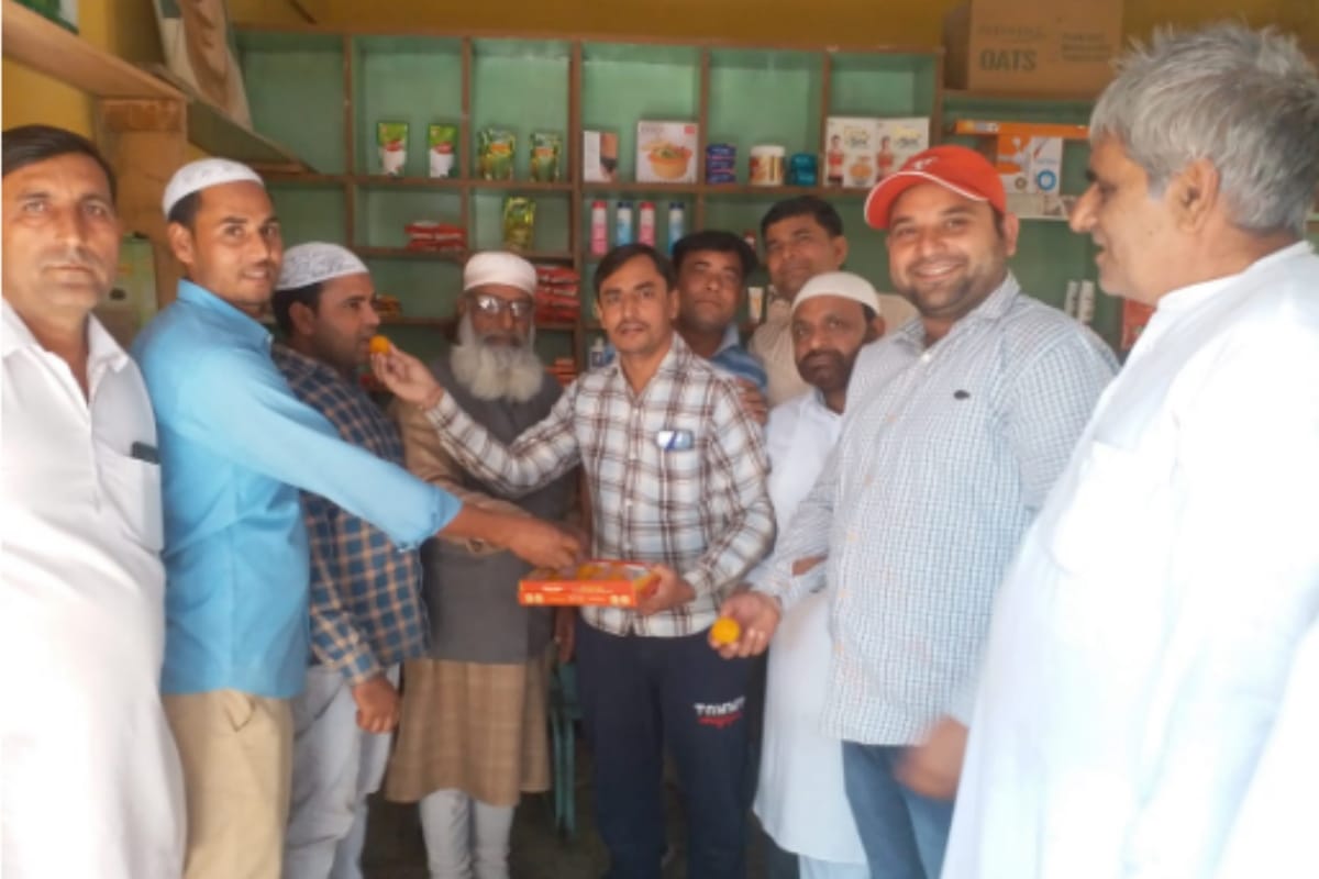 Ayodhya Verdict: View of communal harmony in western UP, sweets fed to each other