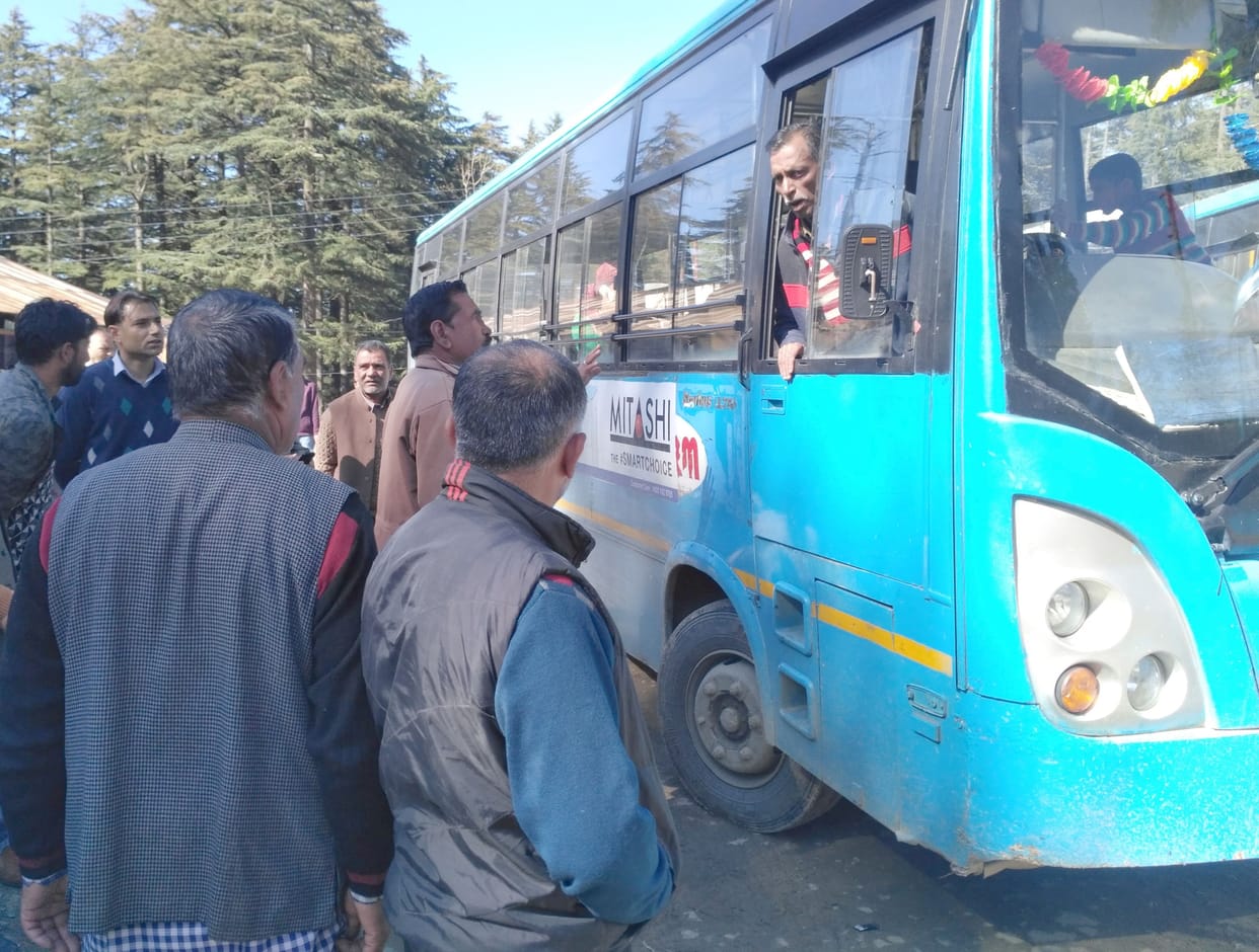 bus rout in aani