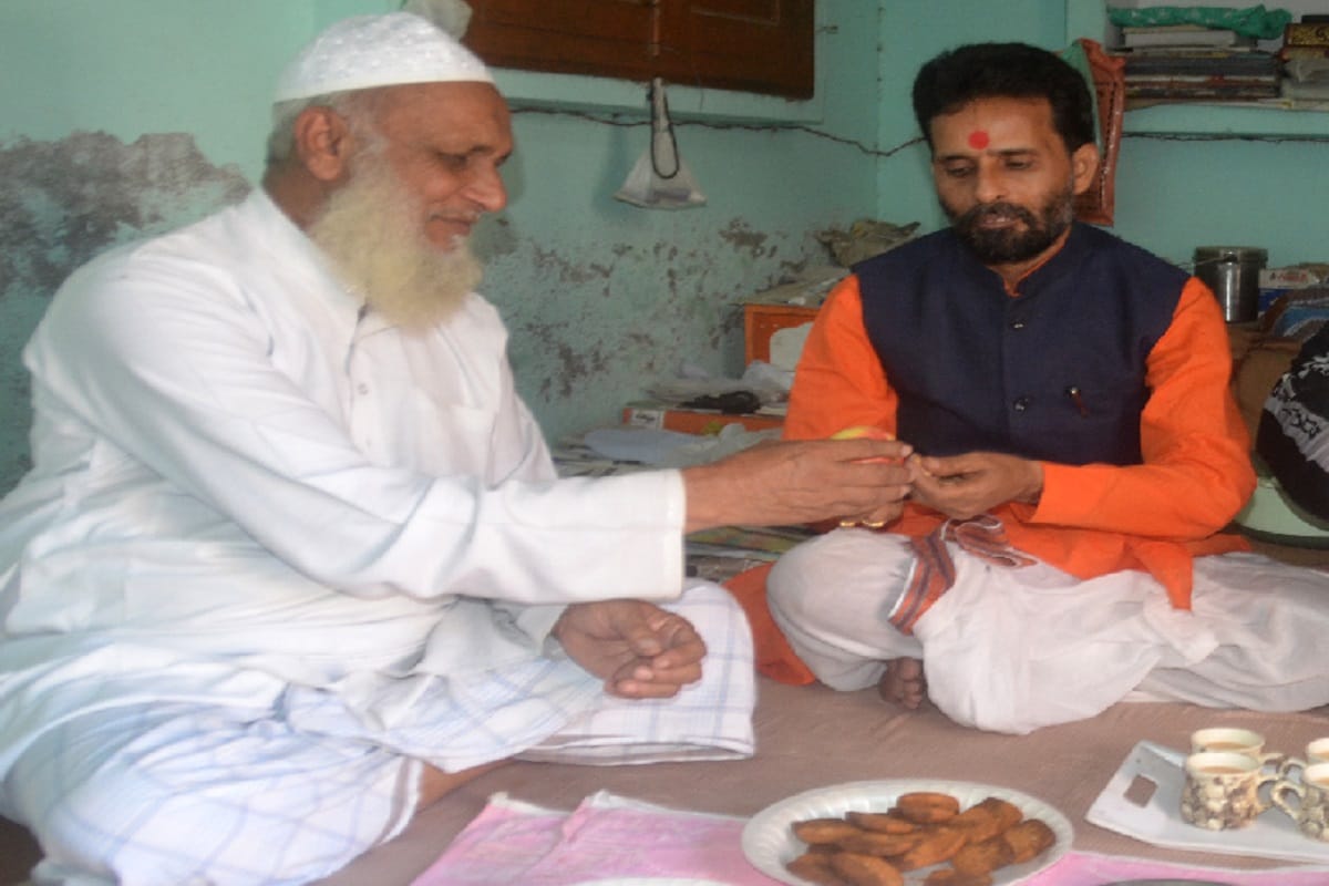 Ayodhya Verdict, Sahar kazi and the Priest welcomed the Supreme Court's decision on the Ayodhya case