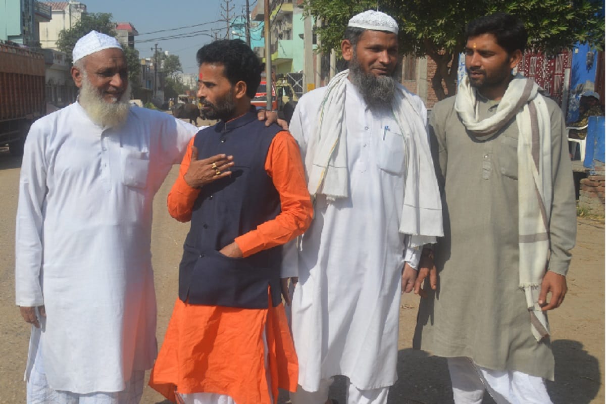 Ayodhya Verdict, Sahar kazi and the Priest welcomed the Supreme Court's decision on the Ayodhya case