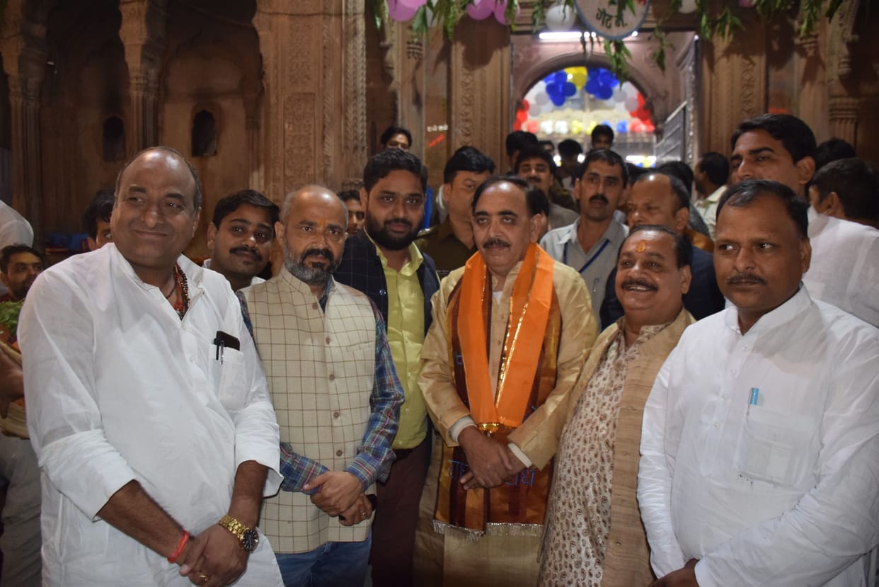 thaakur baankebihaaree laal ke darshan