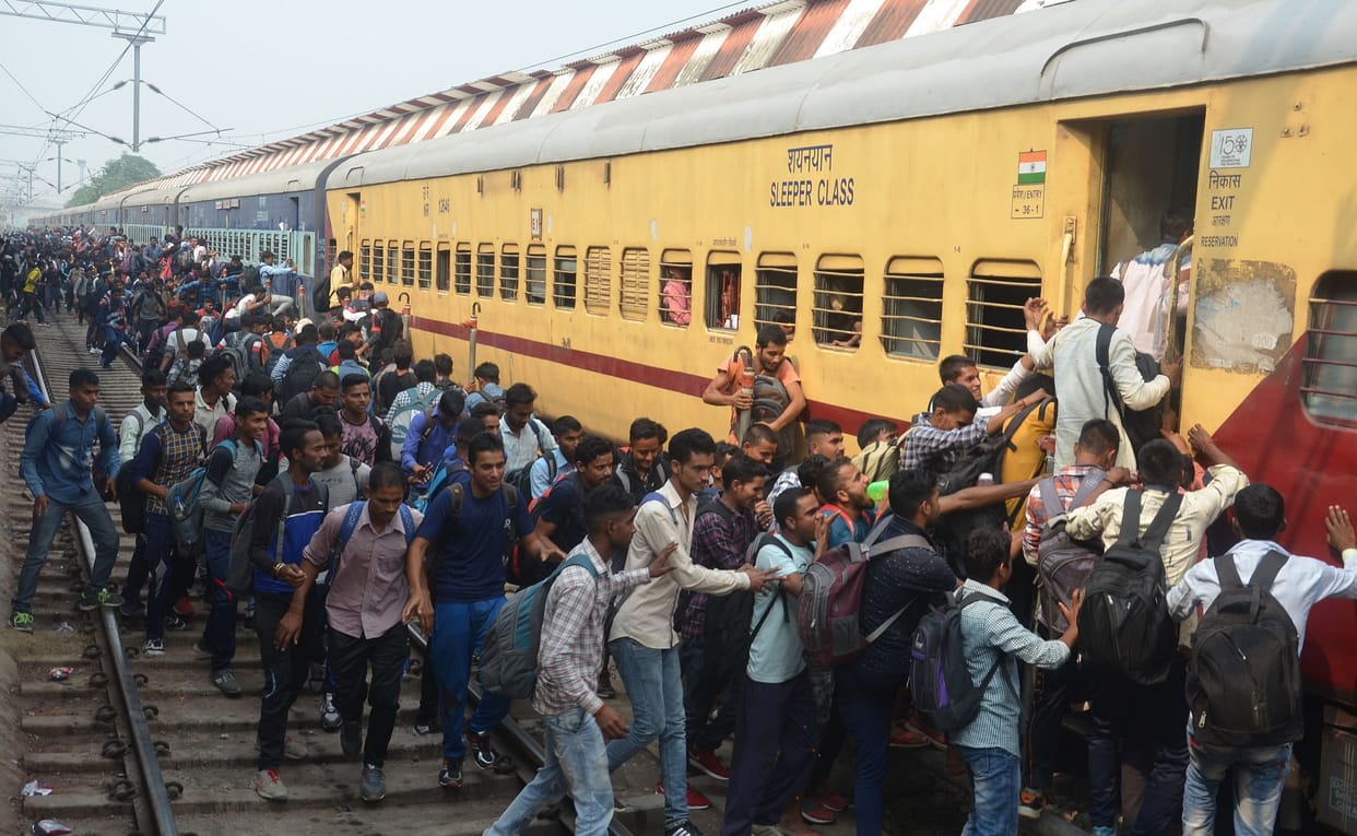 Forced gate in AC coach, windows also entered the train
