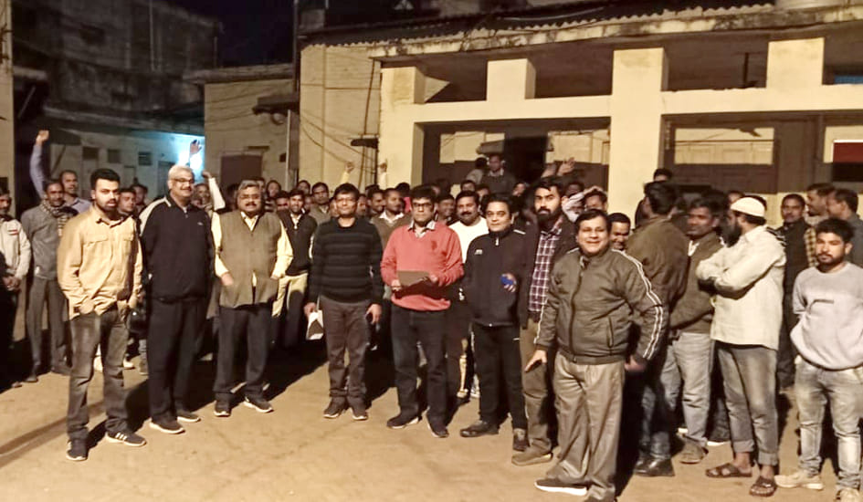 Raid for catching power theft, FIR on 41