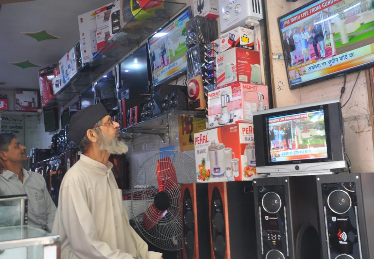 People sticking on tv and mobile