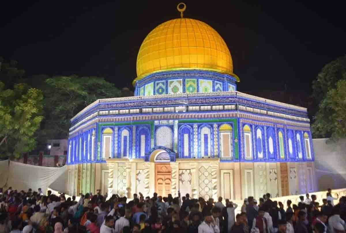 photos of jashne charagan in kanpur