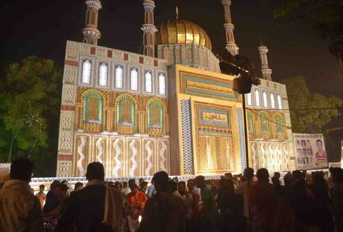 photos of jashne charagan in kanpur