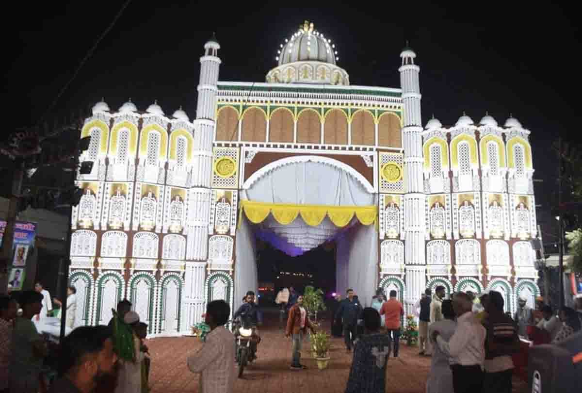 photos of jashne charagan in kanpur