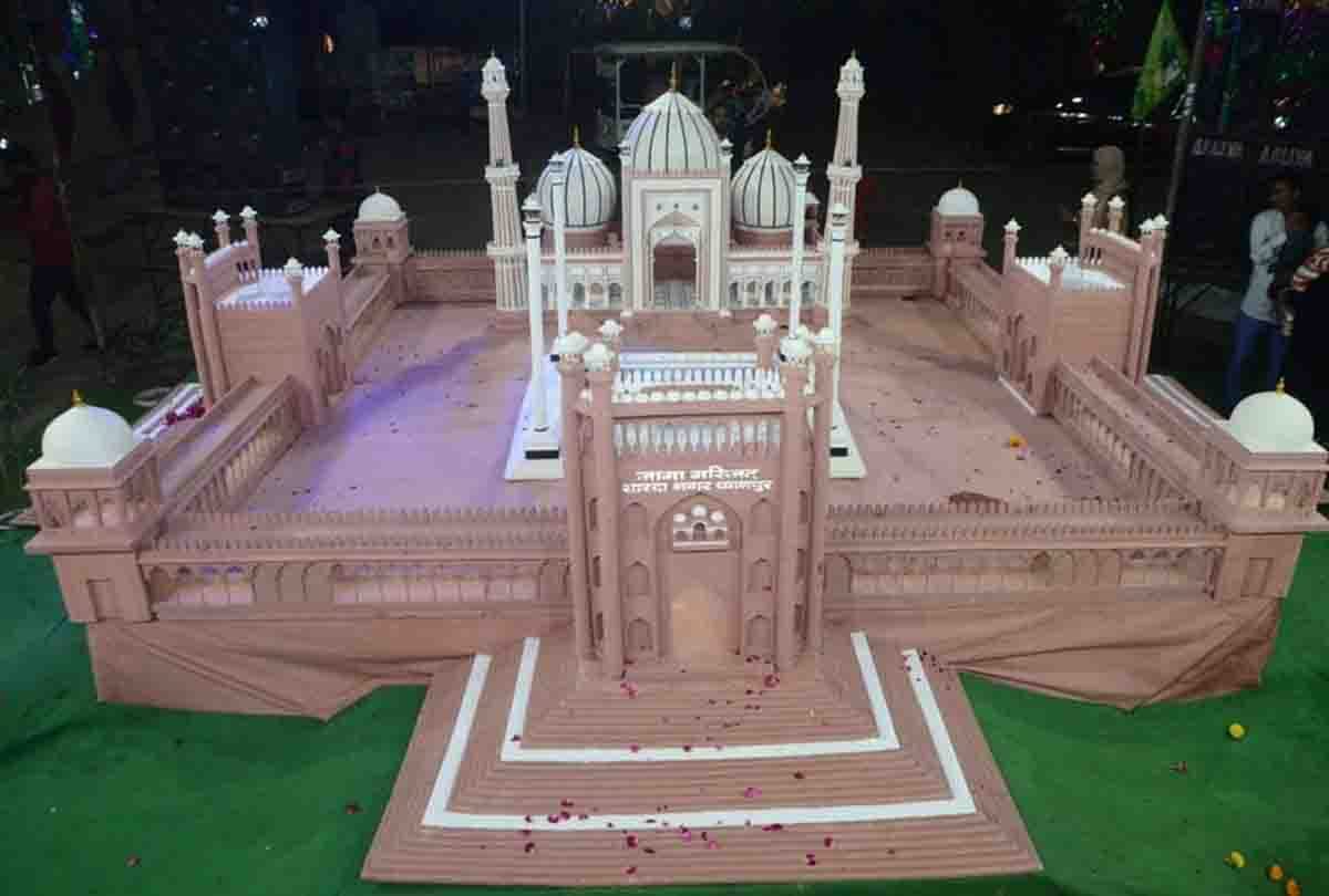 photos of jashne charagan in kanpur