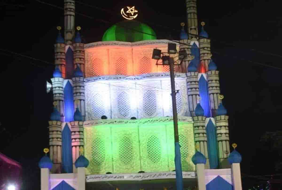 photos of jashne charagan in kanpur