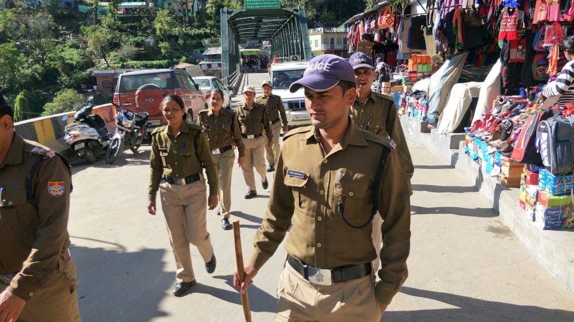 mussoorie news: shifan court rope way construction, public protest, fight with police