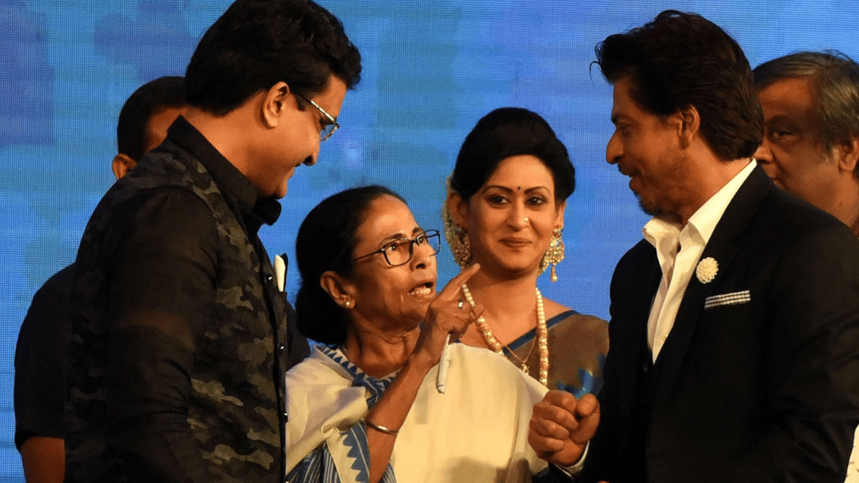 Shahrukh Khan Sourav Ganguly Mamata Banerjee inaugurated Kolkata International Film Festival 2019