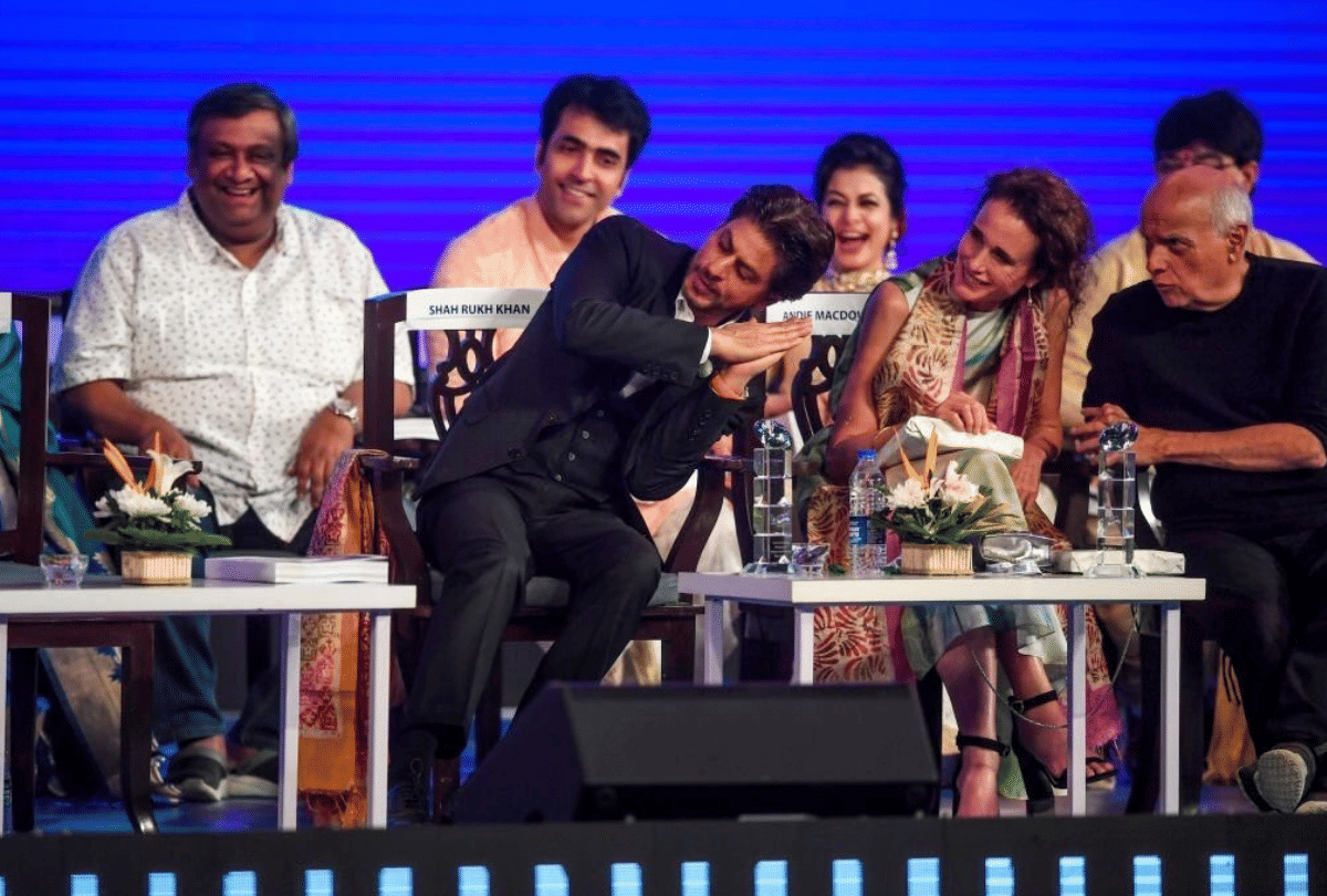 Shahrukh Khan Sourav Ganguly Mamata Banerjee inaugurated Kolkata International Film Festival 2019