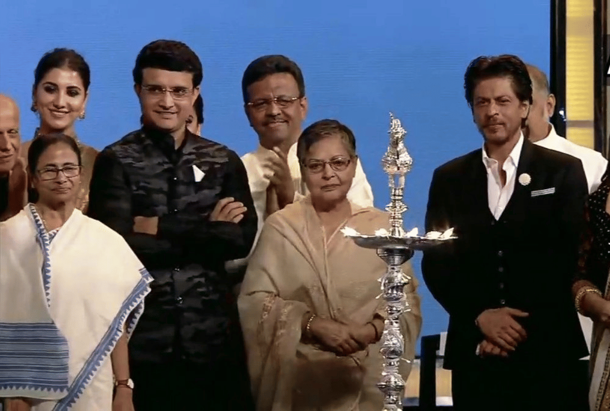 Shahrukh Khan Sourav Ganguly Mamata Banerjee inaugurated Kolkata International Film Festival 2019