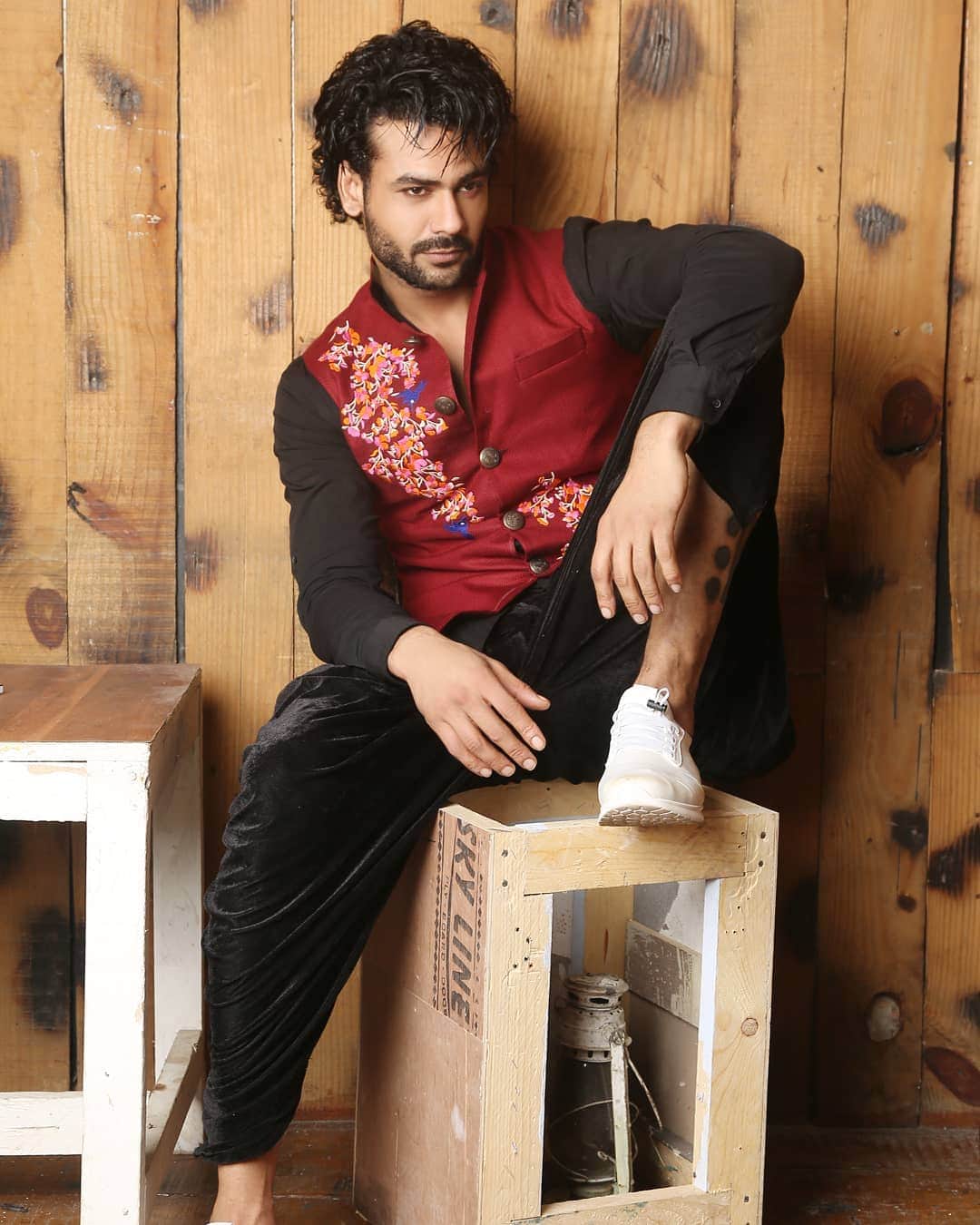 vishal aditya singh talk about relation with madhurima tuli