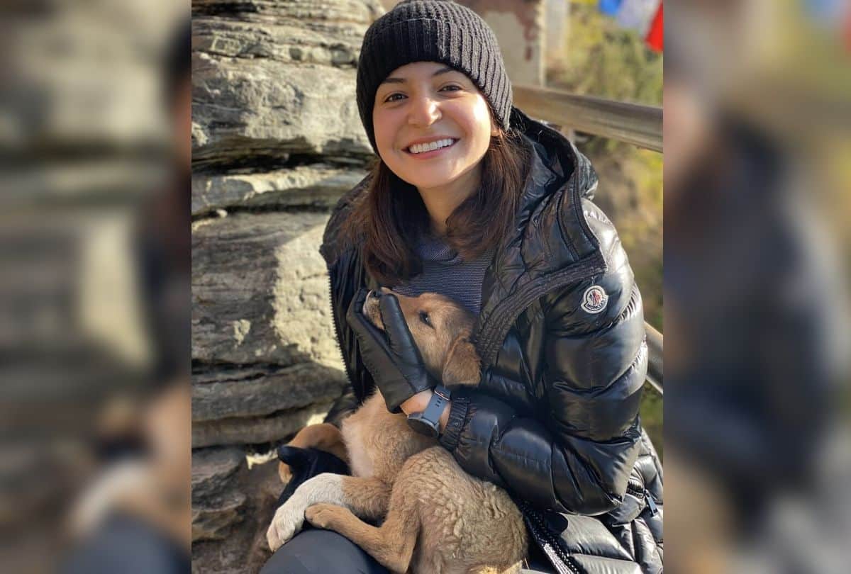 anushka sharma and virat kohli makes new friend in bhutan trip