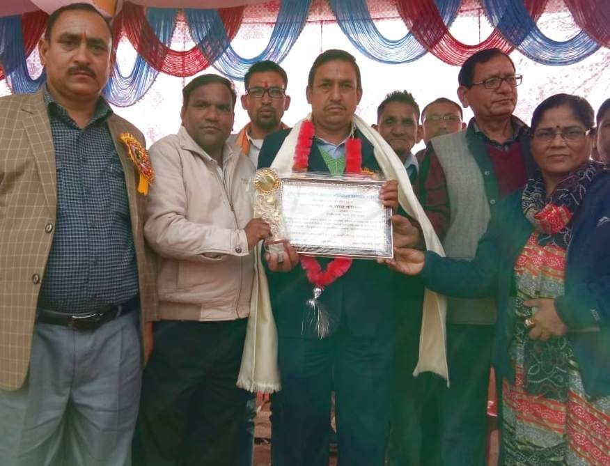 Birendra Godiyal received Pt. Devaram Nautiyal Award