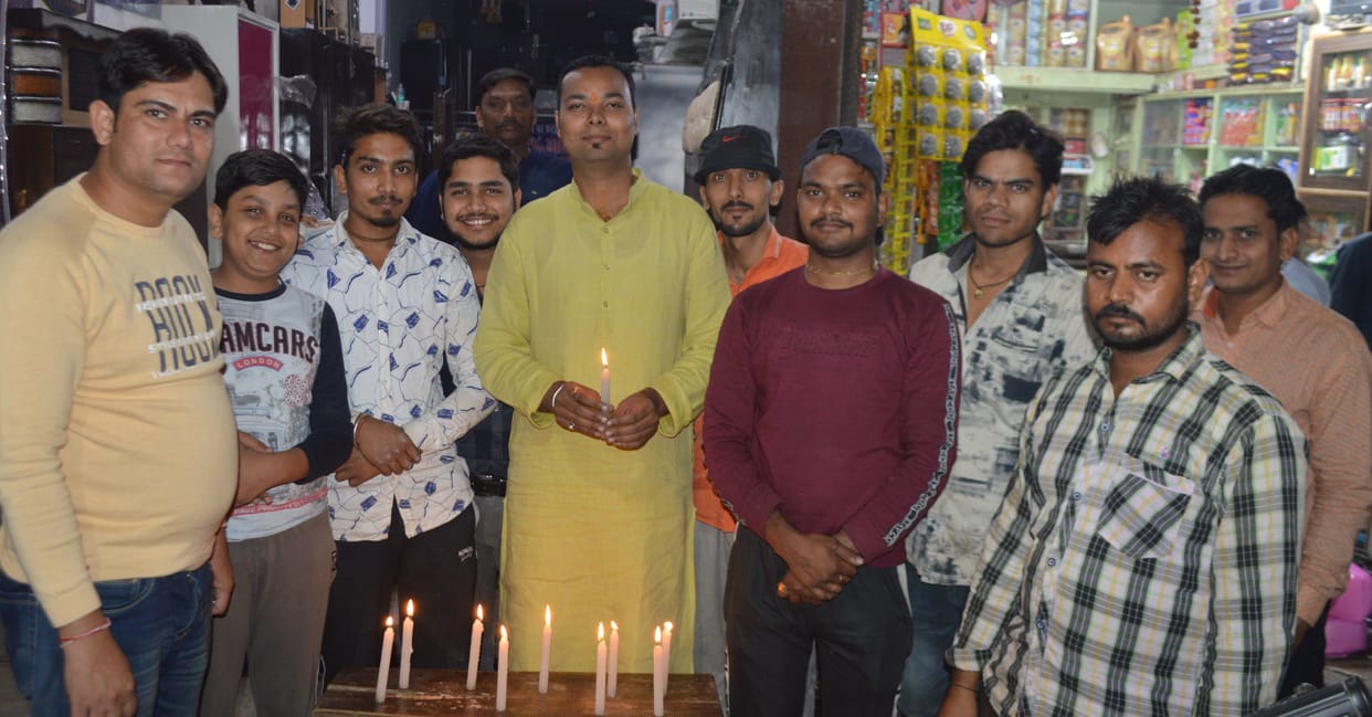 Hathras: Deep burning on Ayodhya verdict, money Diwali in the city