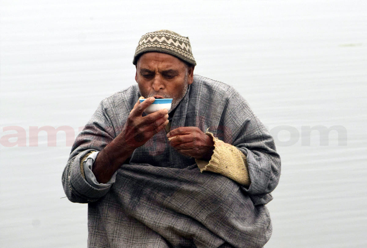snowfall in  Srinagar Jammu Kashmir, places to visit in kashmir