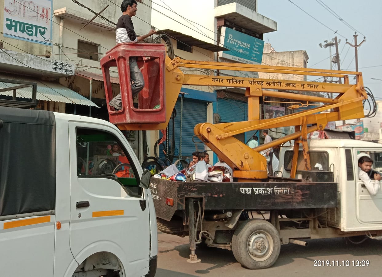 Encroachment removed from Khatauli's markets