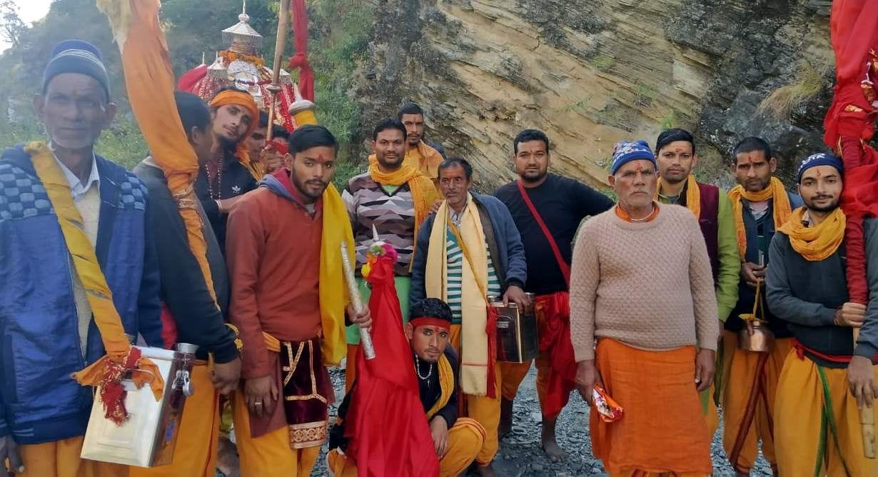Mother Ansuya welcomed in Surenda village