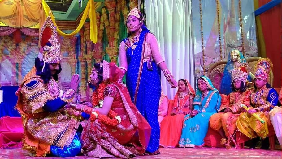 Kaikai went to the Kop Bhavan to hear of the throne of Ram