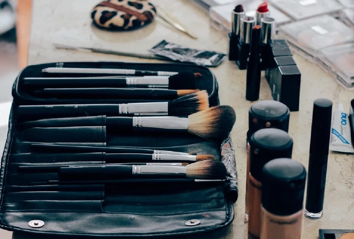 makeup ideas to hide stretch marks