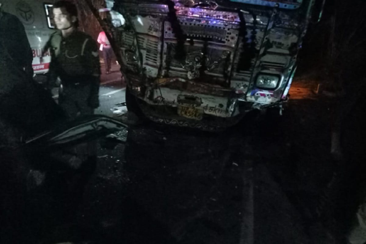 Five friends died in road accident in Meerut district of Uttar Pradesh