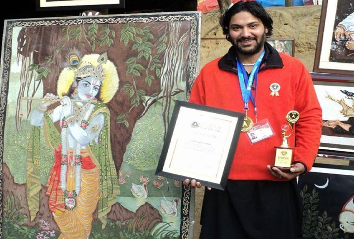 Needle Man Arun Kumar Bajaj the worlds only sewing machine Painter