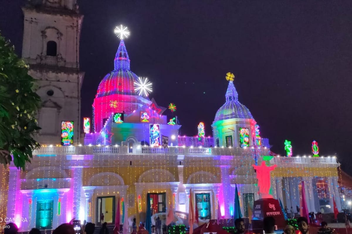 Sardhana Church: if you Love to travel, never miss this world famous place in Meerut