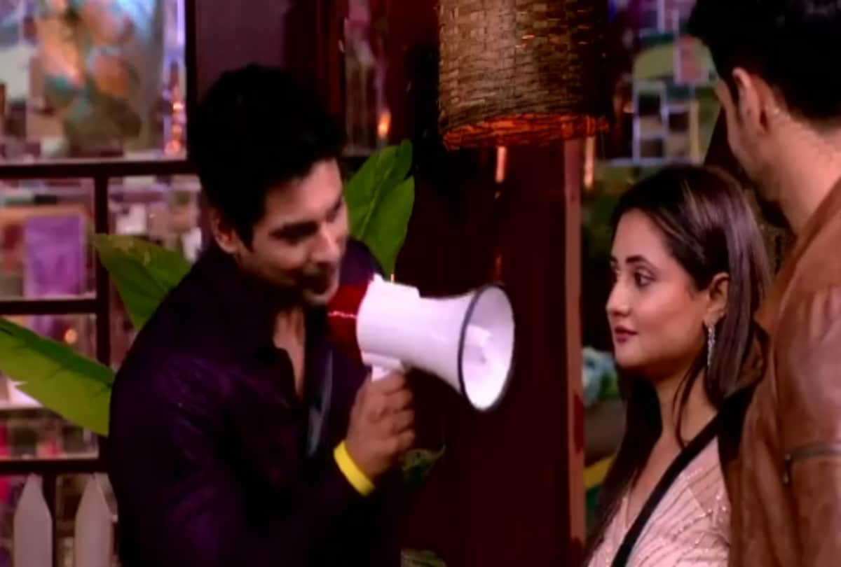 Bigg Boss 13 Weekend Ka Vaar Siddharth Shukla asked Rashami Desai Do you love me