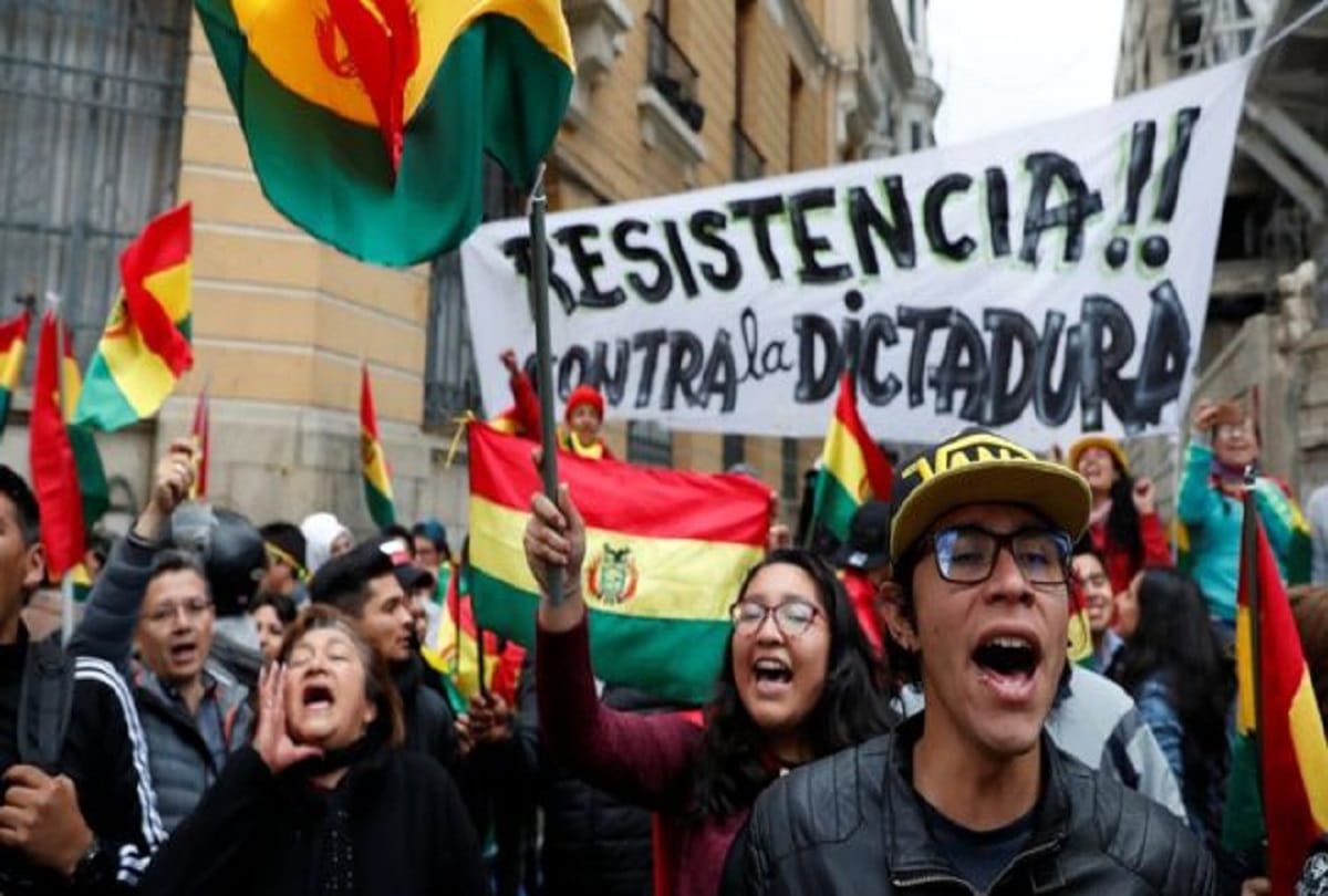 Protests in Bolivia, 380 people injured