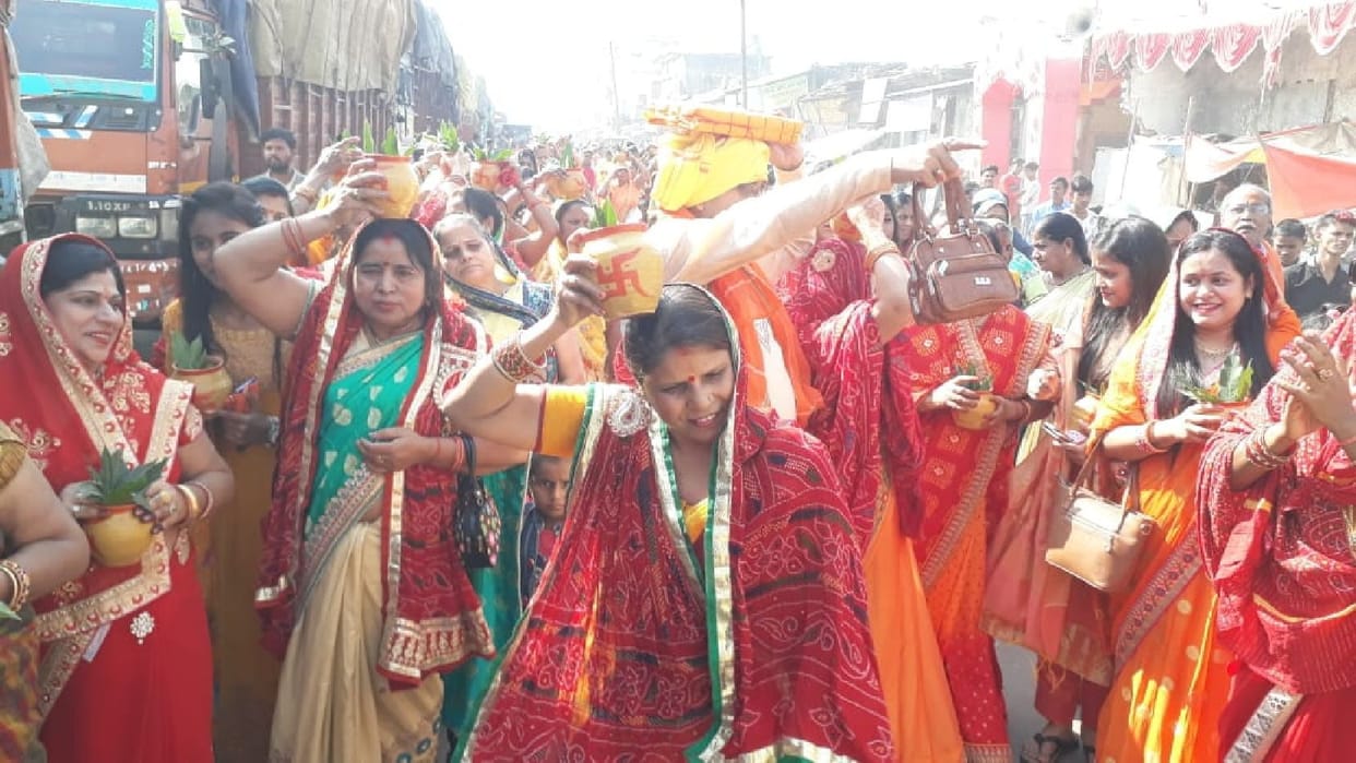301 women took out Kalash Yatra