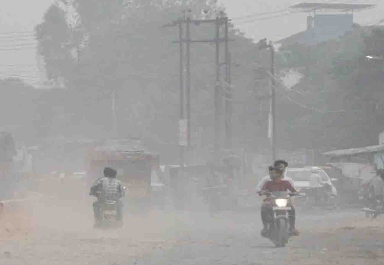Pollution reduced due to strong sunlight during the day in kanpur