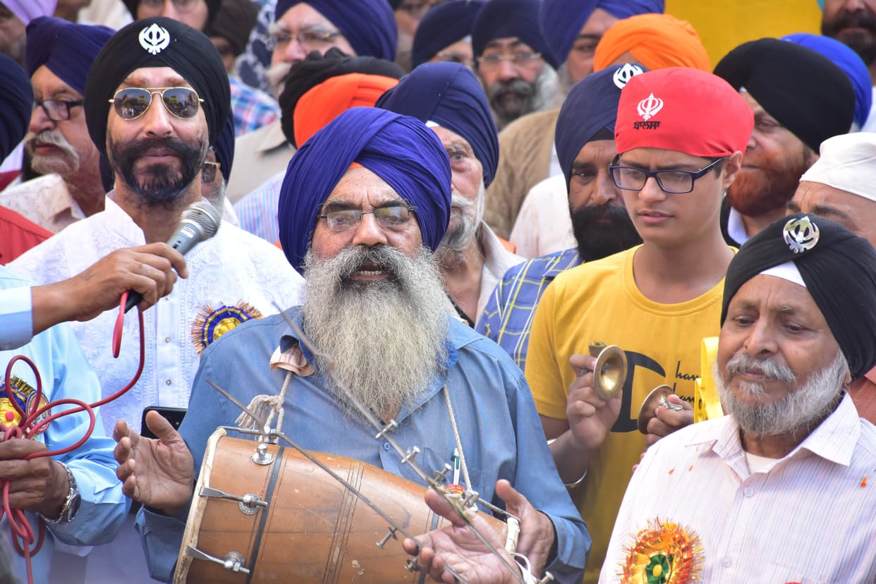 Satguru Nanak Pragati Mitti Mud Jag Chanan Hoa