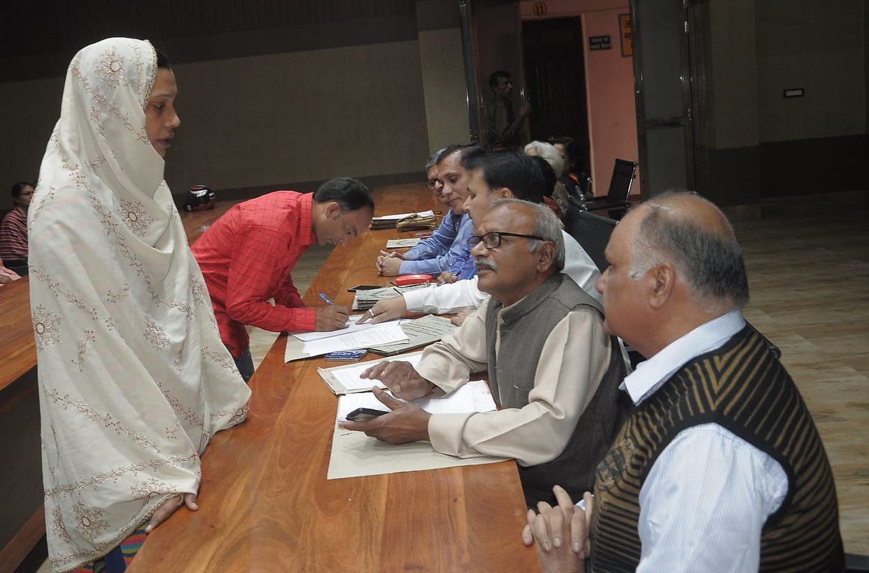 Hearing of 12 cases, agreement reached in one